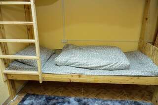 Хостелы RB Hostel Алматы Спальное место на двухъярусной кровати в общем номере для мужчин-4